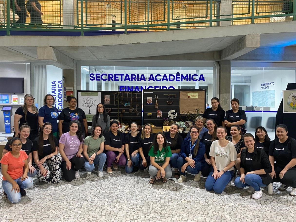Propostas pedagógicas com foco em sustentabilidade são transformados em exposição por acadêmicos de Pedagogia da UNIFEBE