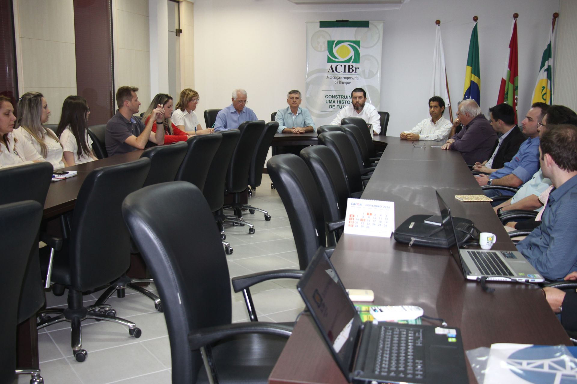 ACIBr e UNIFEBE lançam Escola de Negócios