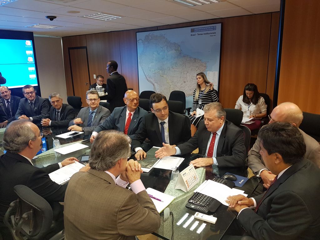 Reitor da UNIFEBE participa de audiência com o Ministro da Educação em Brasília