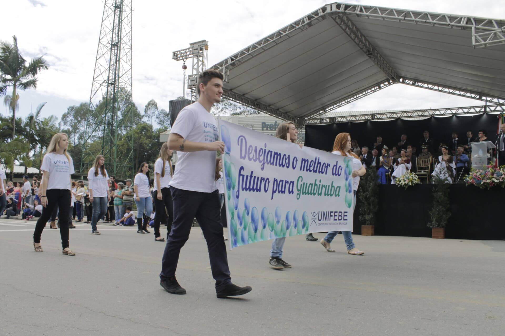 Inscrições abertas para o desfile de Guabiruba