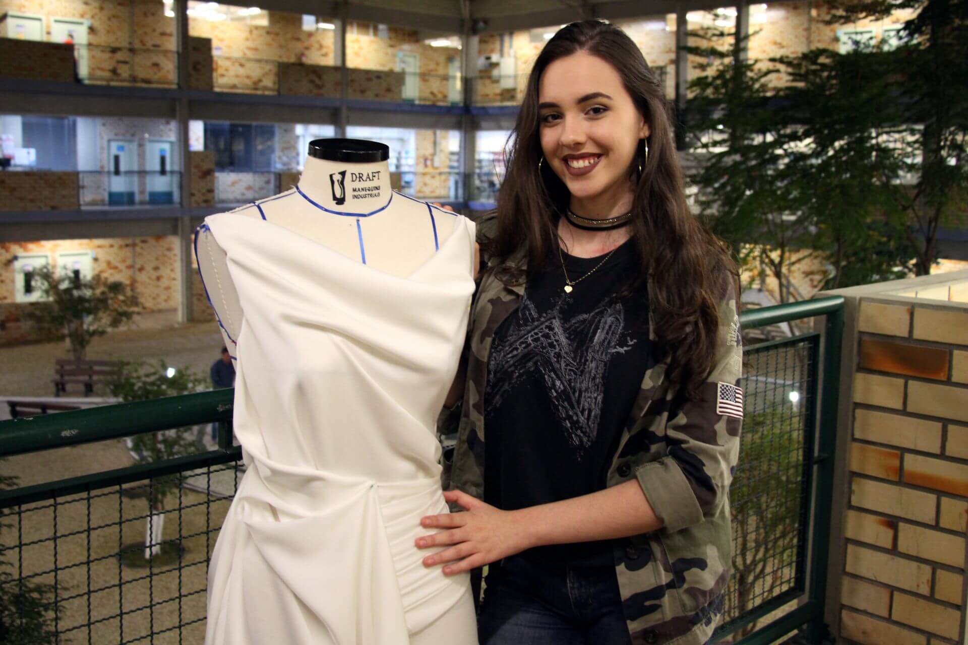 Acadêmica de Design de Moda é finalista de concurso nacional de modelagem