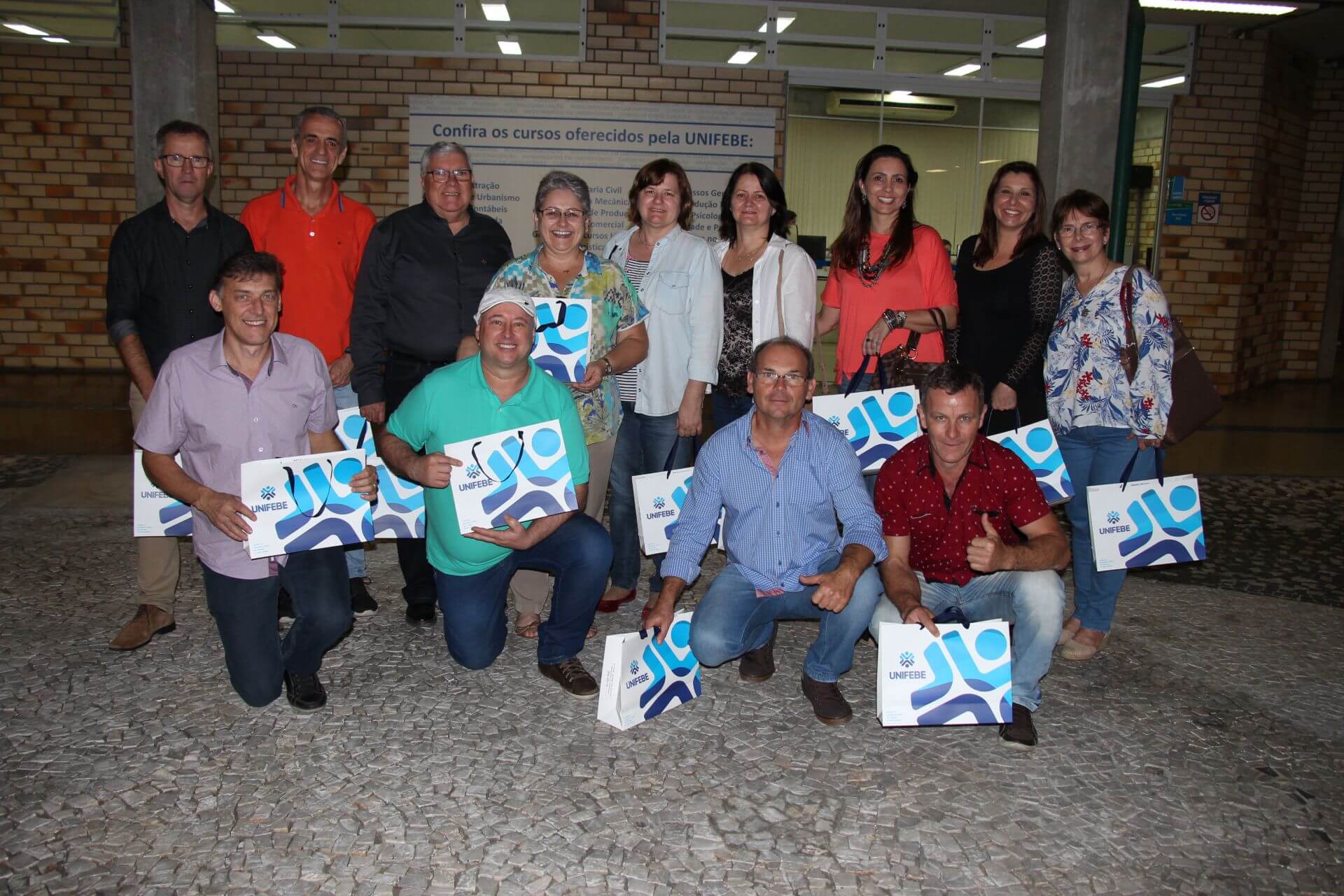 Egressos da segunda turma de Administração visitam a UNIFEBE