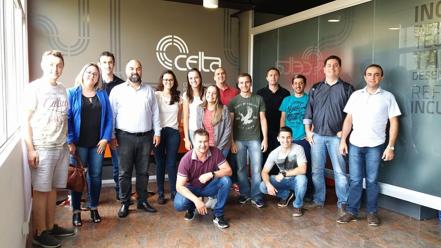 Estudantes de empreendedorismo visitam incubadoras de base tecnológica