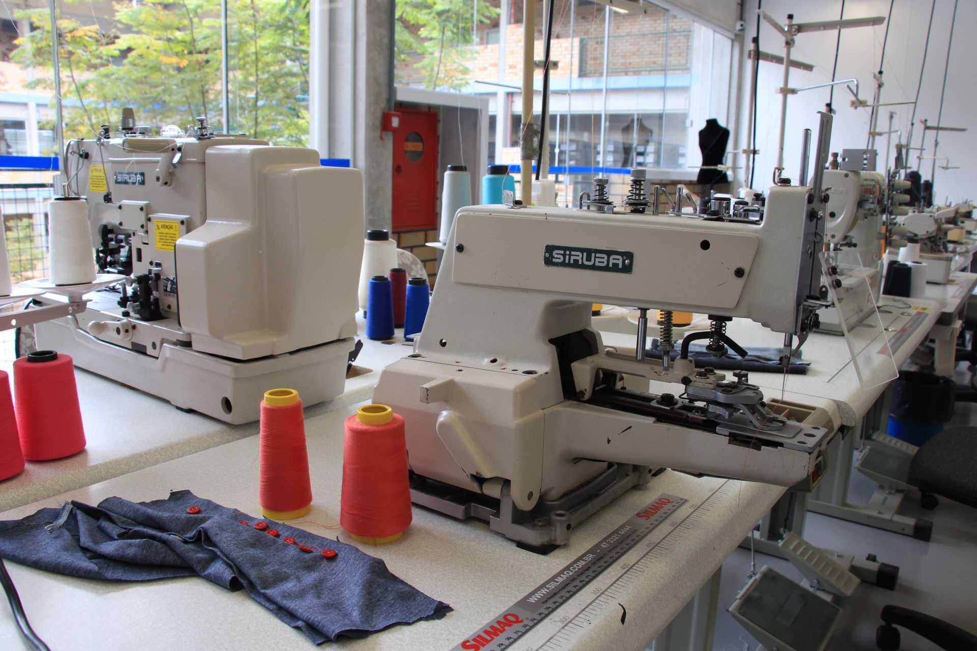 UNIFEBE inaugura laboratório de Moda em parceria com a Silmaq
