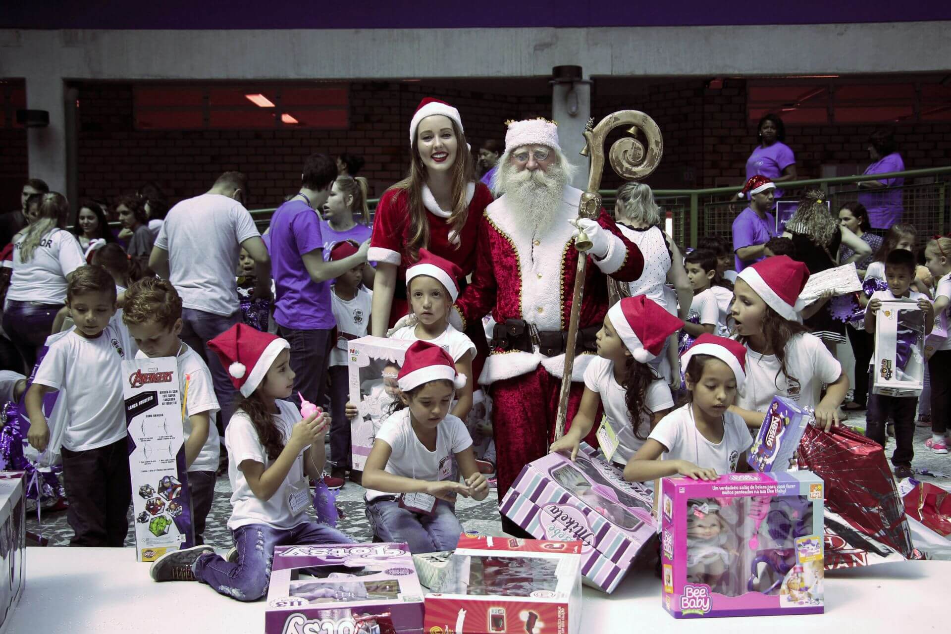 15º Natal Solidário UNIFEBE emociona padrinhos e crianças