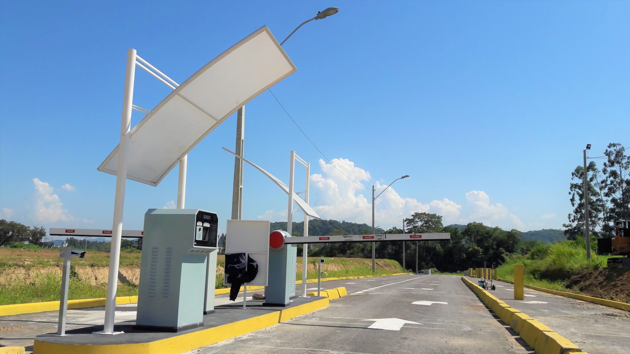 Estacionamento ganha novo acesso de saída sentido à Beira Rio