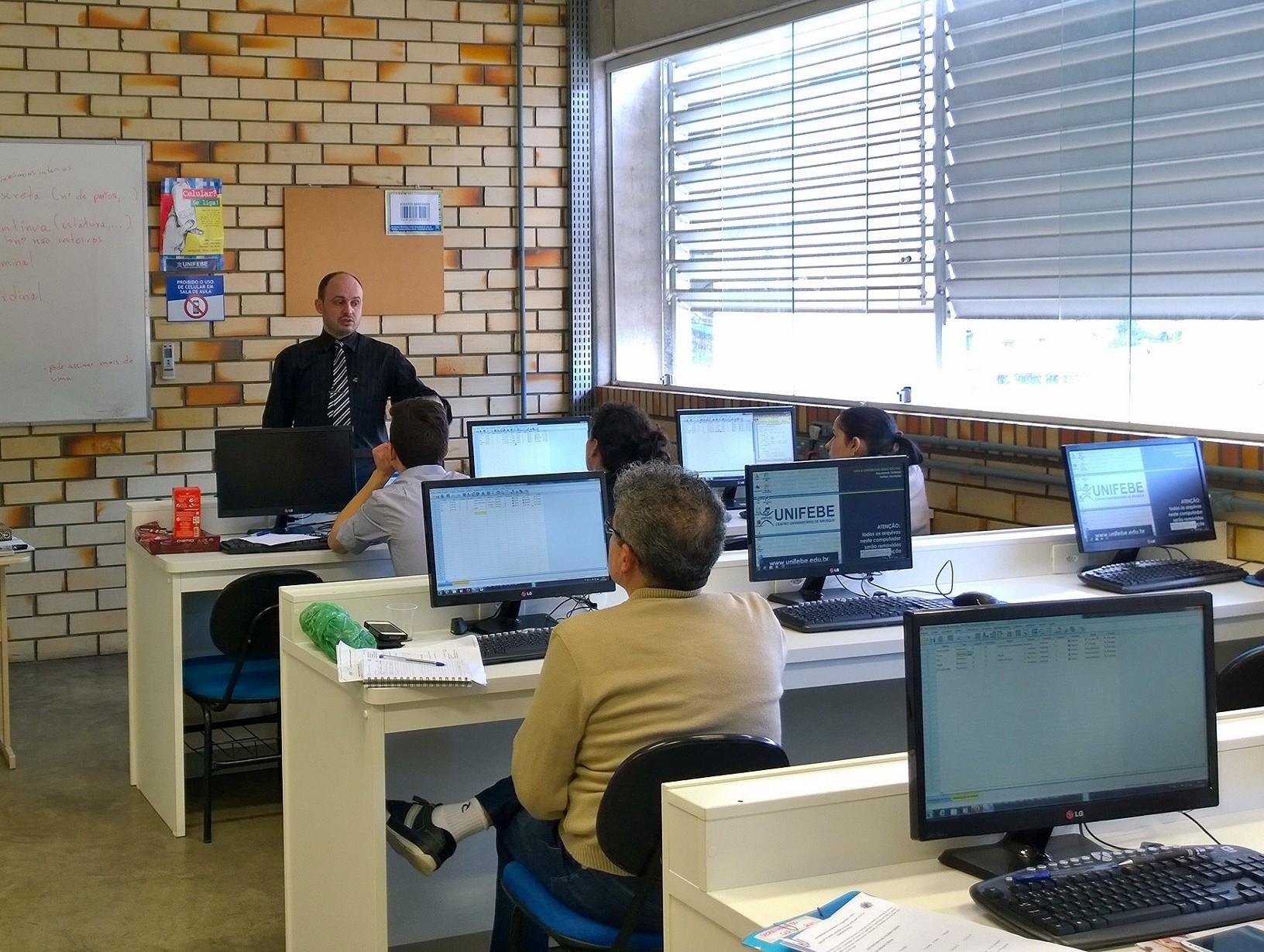 Coordenadores e comitê de ética participam de Curso de Metodologia Quantitativa