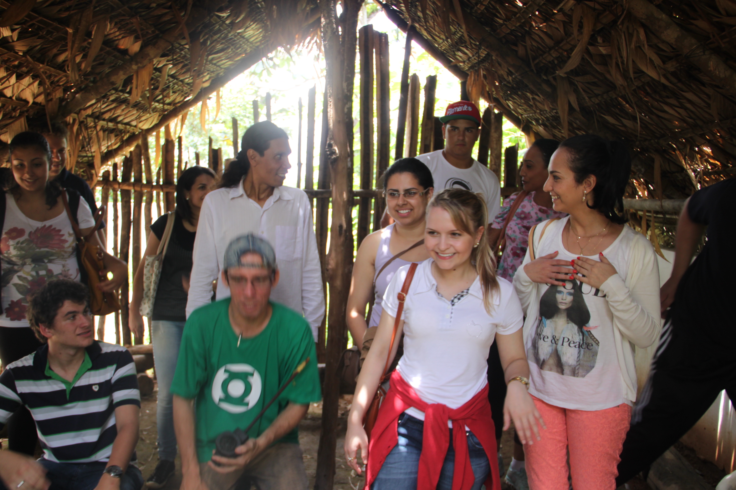 Acadêmicos realizam visita à tribo indígena