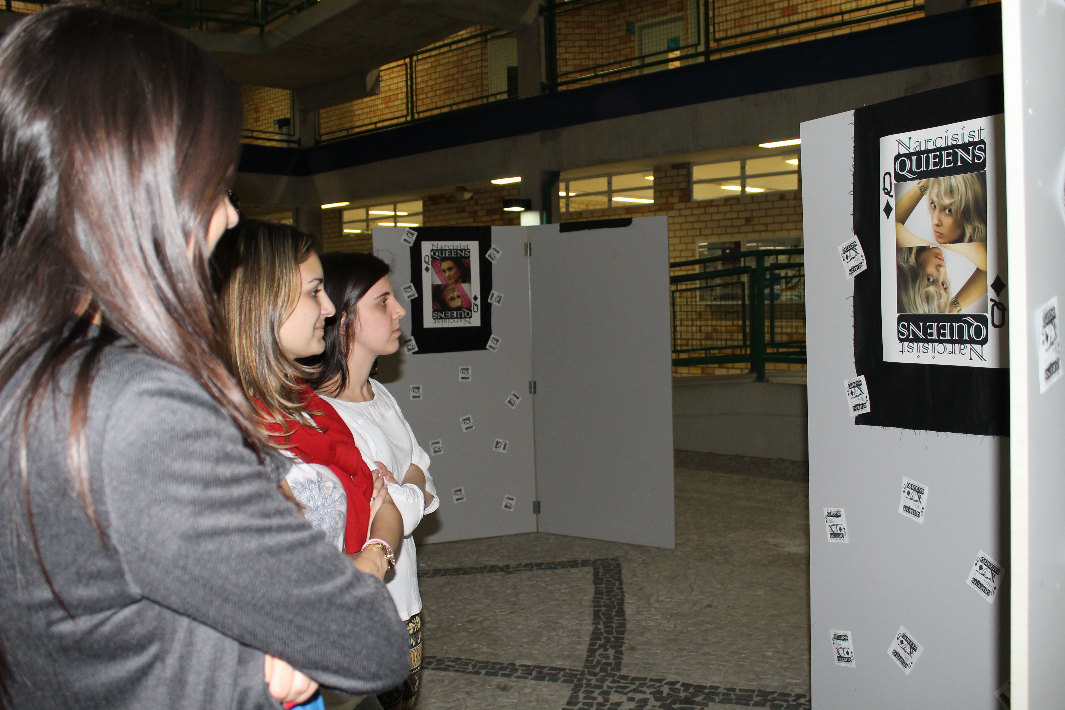 Exposição sobre narcisismo na UNIFEBE até o dia 07