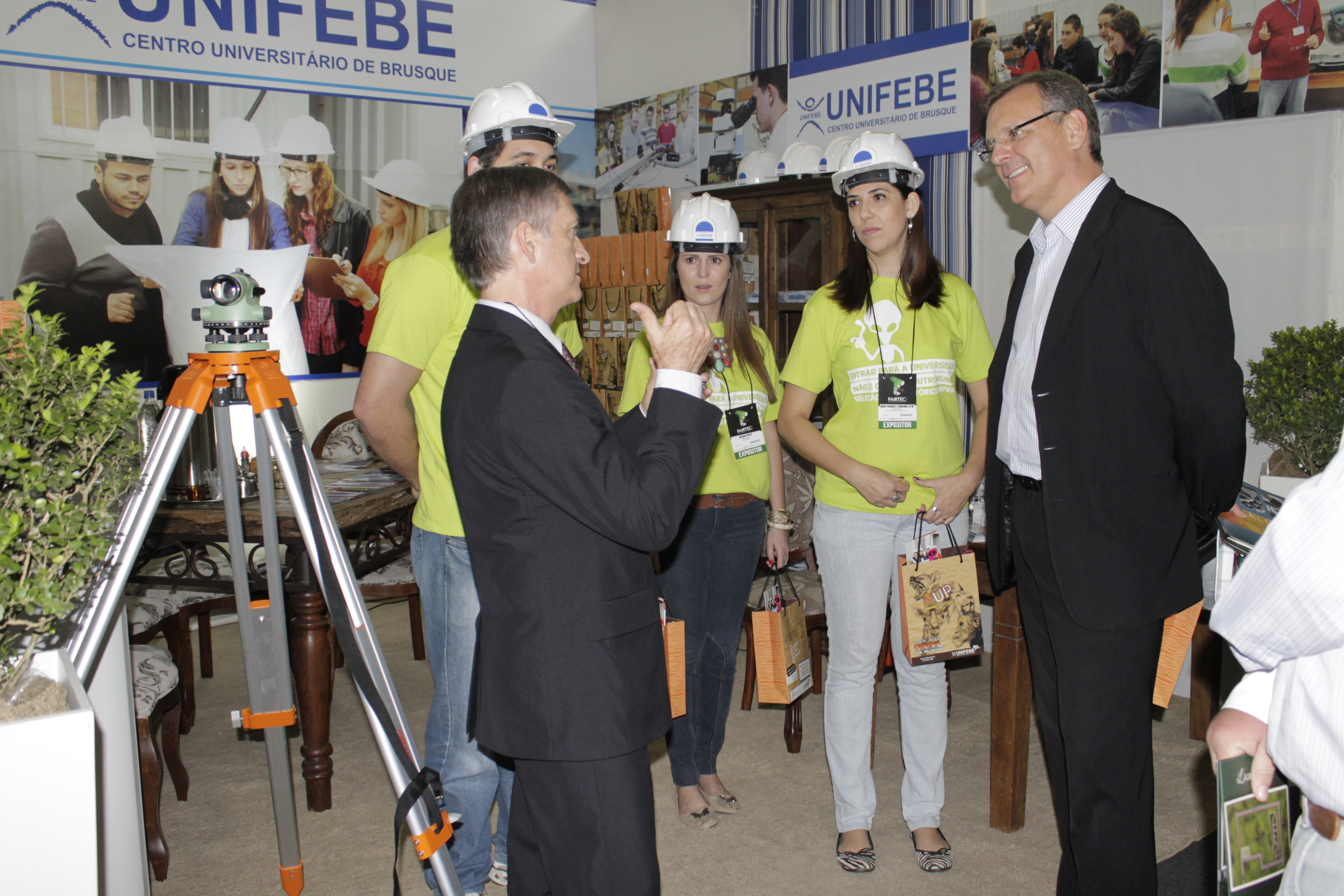 Iniciada participação da UNIFEBE na FAIRTEC 2013