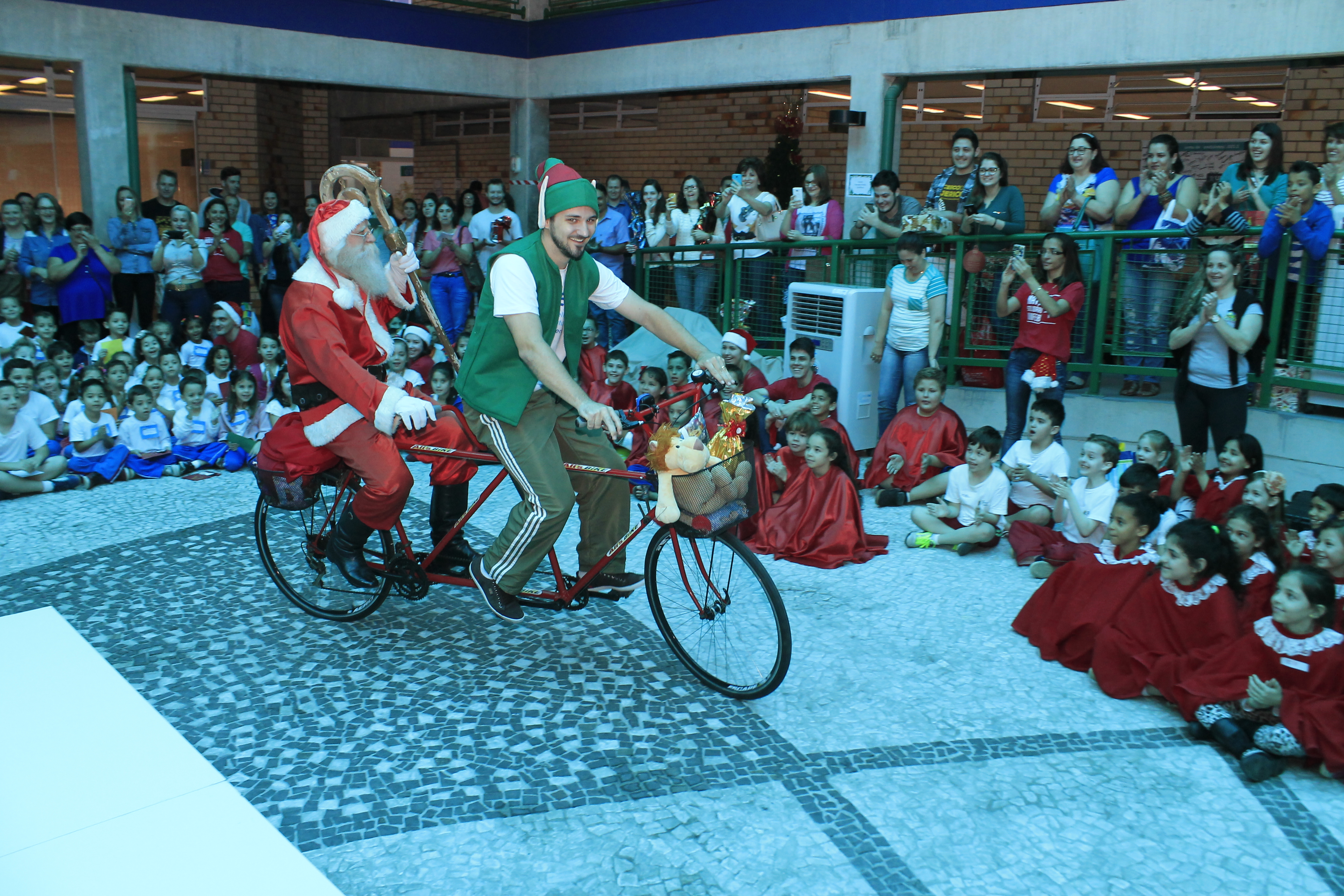 Solidariedade e alegria marcam 13º edição do Natal Solidário UNIFEBE