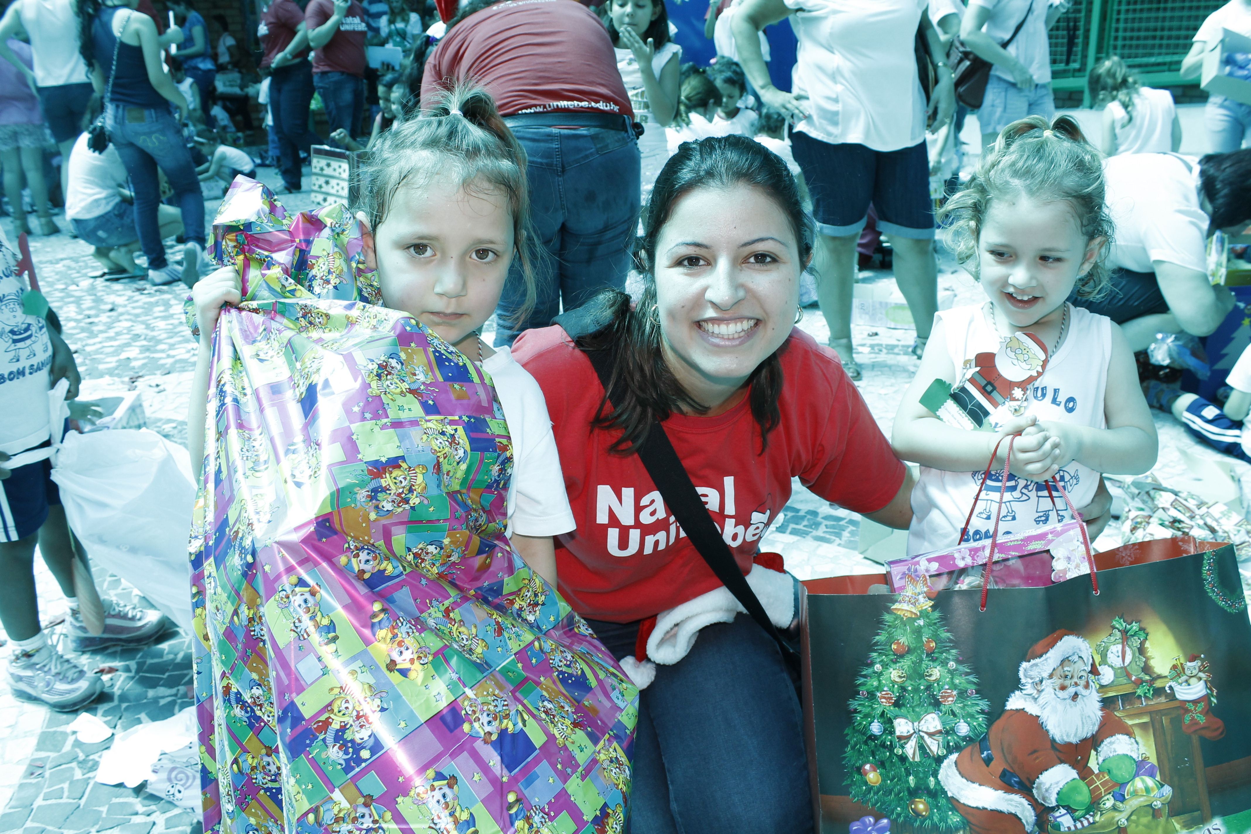 Entrega de presentes do Natal Solidário UNIFEBE é nesta quarta-feira