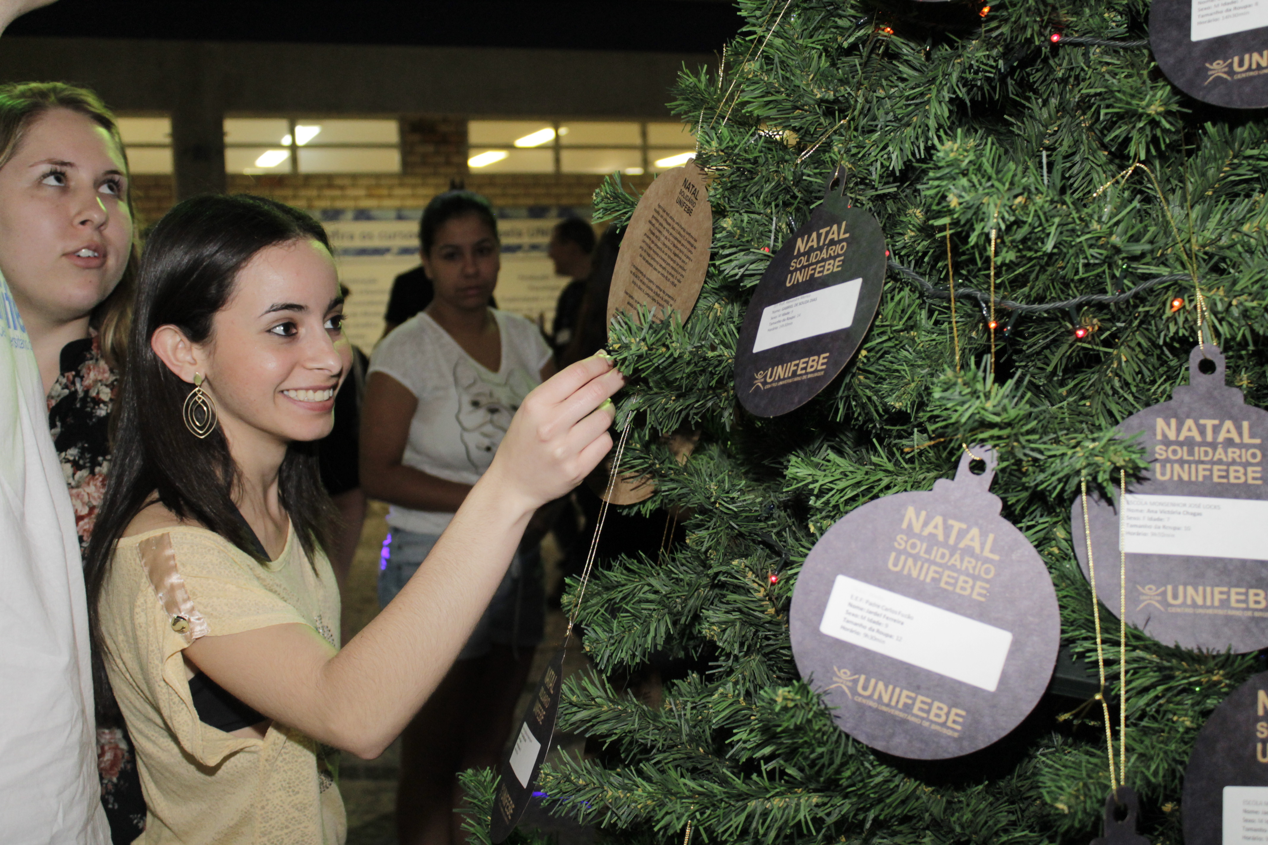 Natal Solidário UNIFEBE é lançado com 60% das crianças adotadas