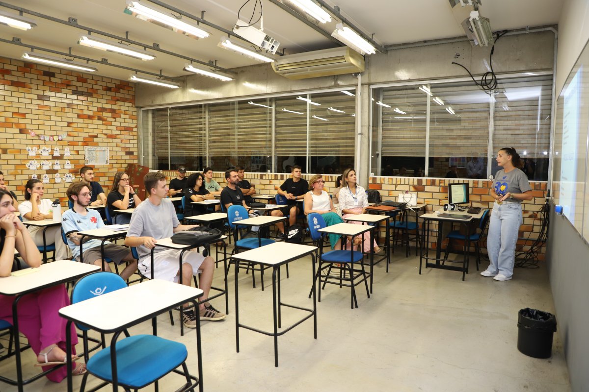 Acadêmicos da UNIFEBE contribuem com planejamento do Lar Menino Deus