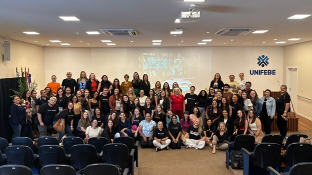Acadêmicos da UNIFEBE participam de ação voltada à alfabetização