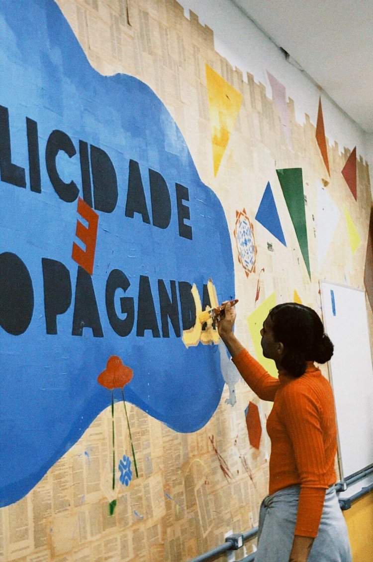 Acadêmicos de Design Gráfico e Publicidade e Propaganda recriam espaços em laboratórios dos cursos