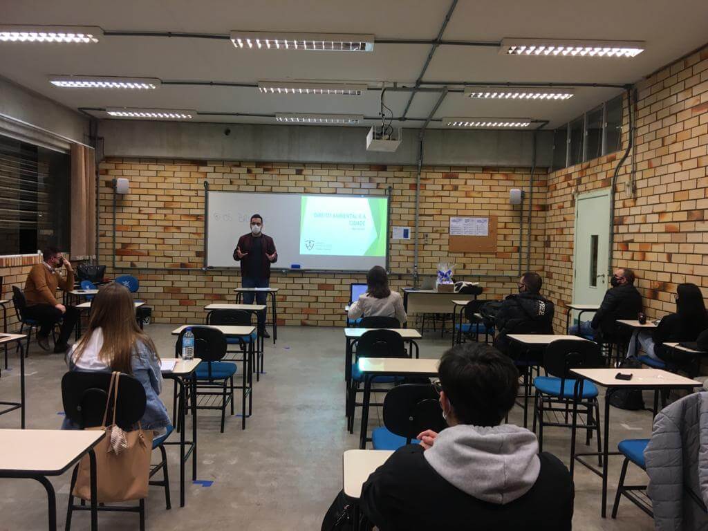 Acadêmicos de Direito elaboram cartilha de proteção jurídica ambiental