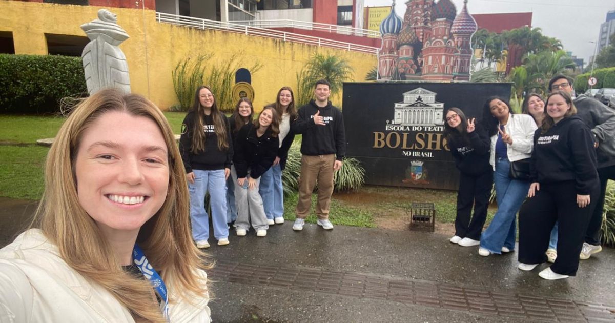 Acadêmicos de Fisioterapia da UNIFEBE fazem imersão na Escola do Teatro Bolshoi