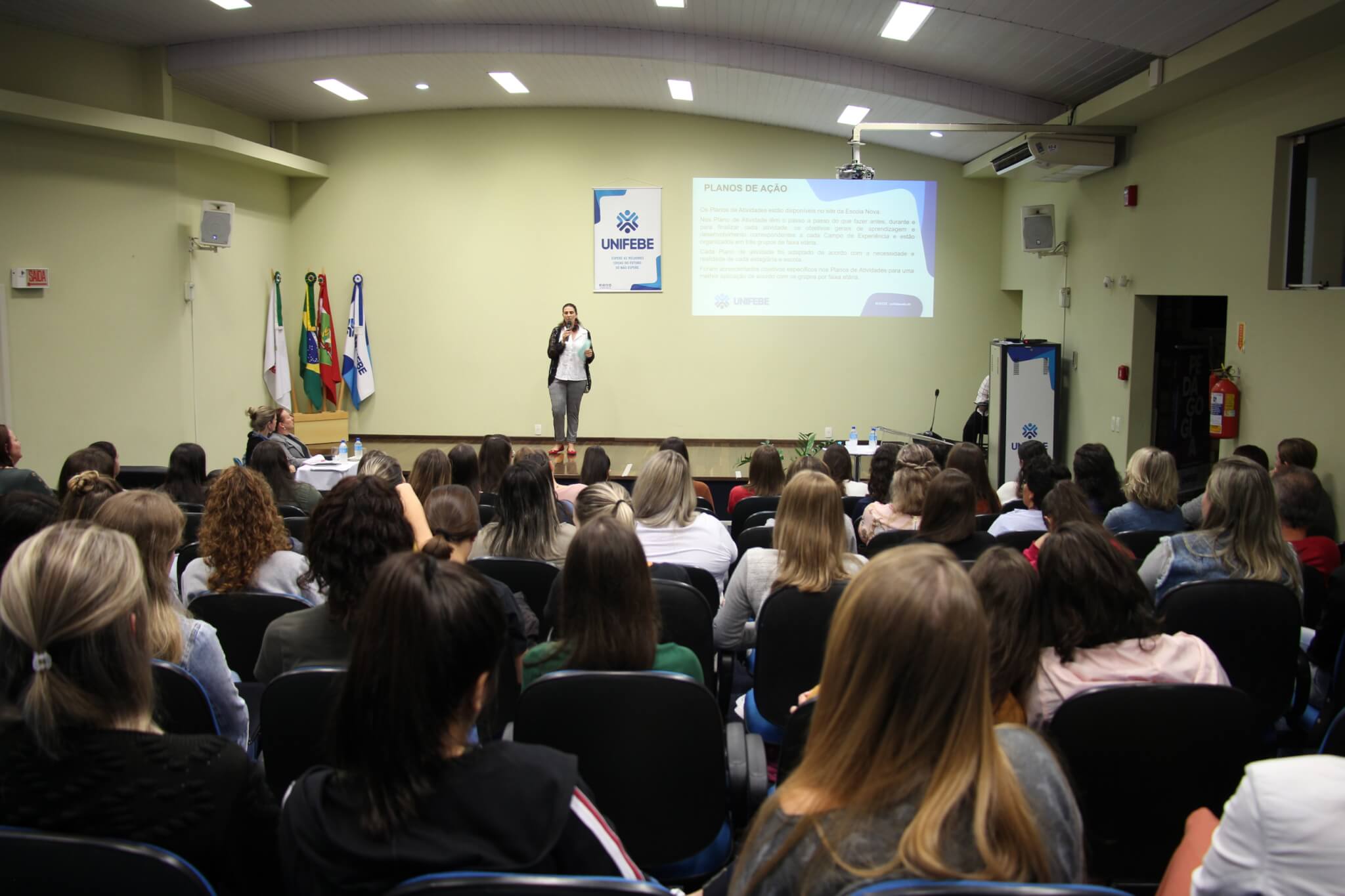 Acadêmicos de Pedagogia realizam Socialização do Estágio Obrigatório