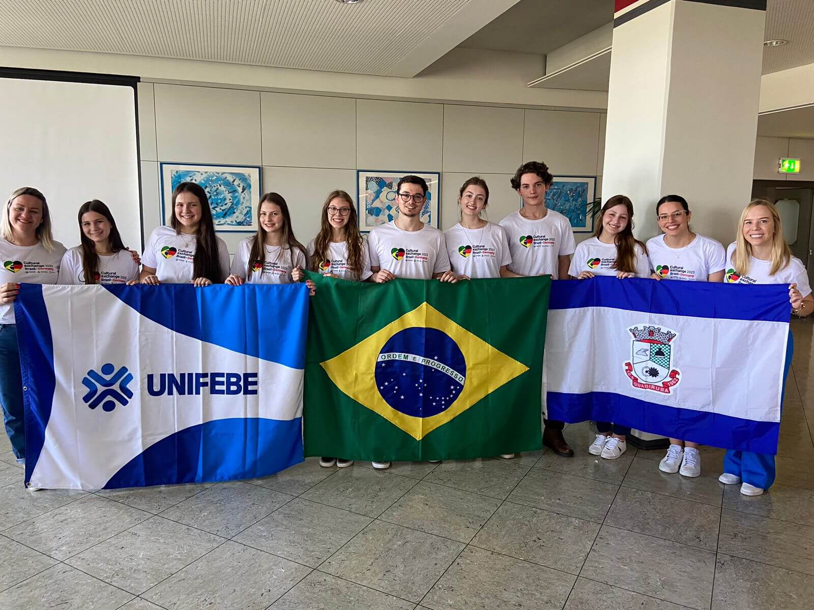 Alunos do Colégio UNIFEBE participam de programação cultural em intercâmbio na Alemanha