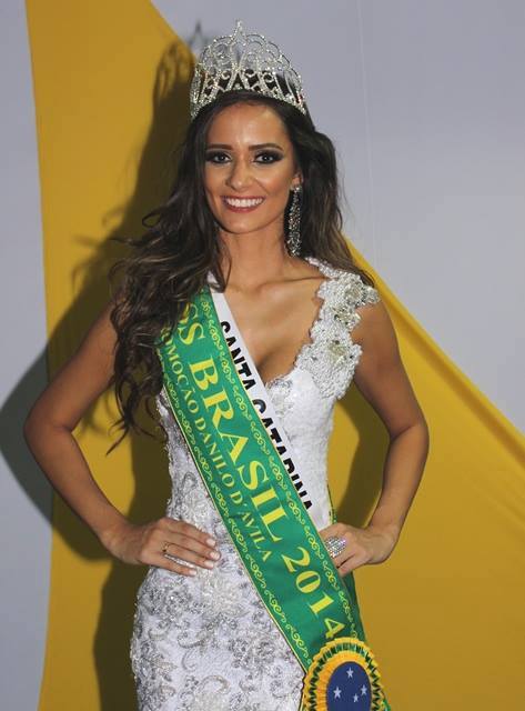 Acadêmica da UNIFEBE, Amanda Benvenutti é eleita Miss Brasil Globo 2014