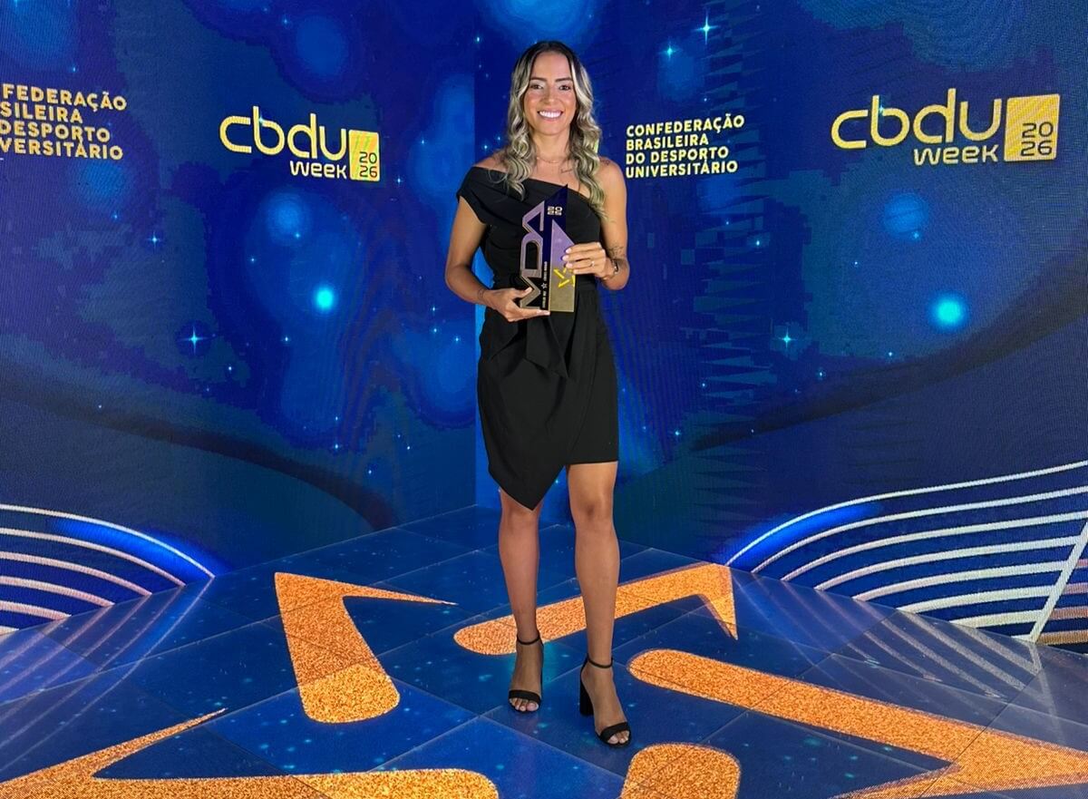 Atleta de futsal da UNIFEBE é eleita a melhor da temporada no esporte universitário