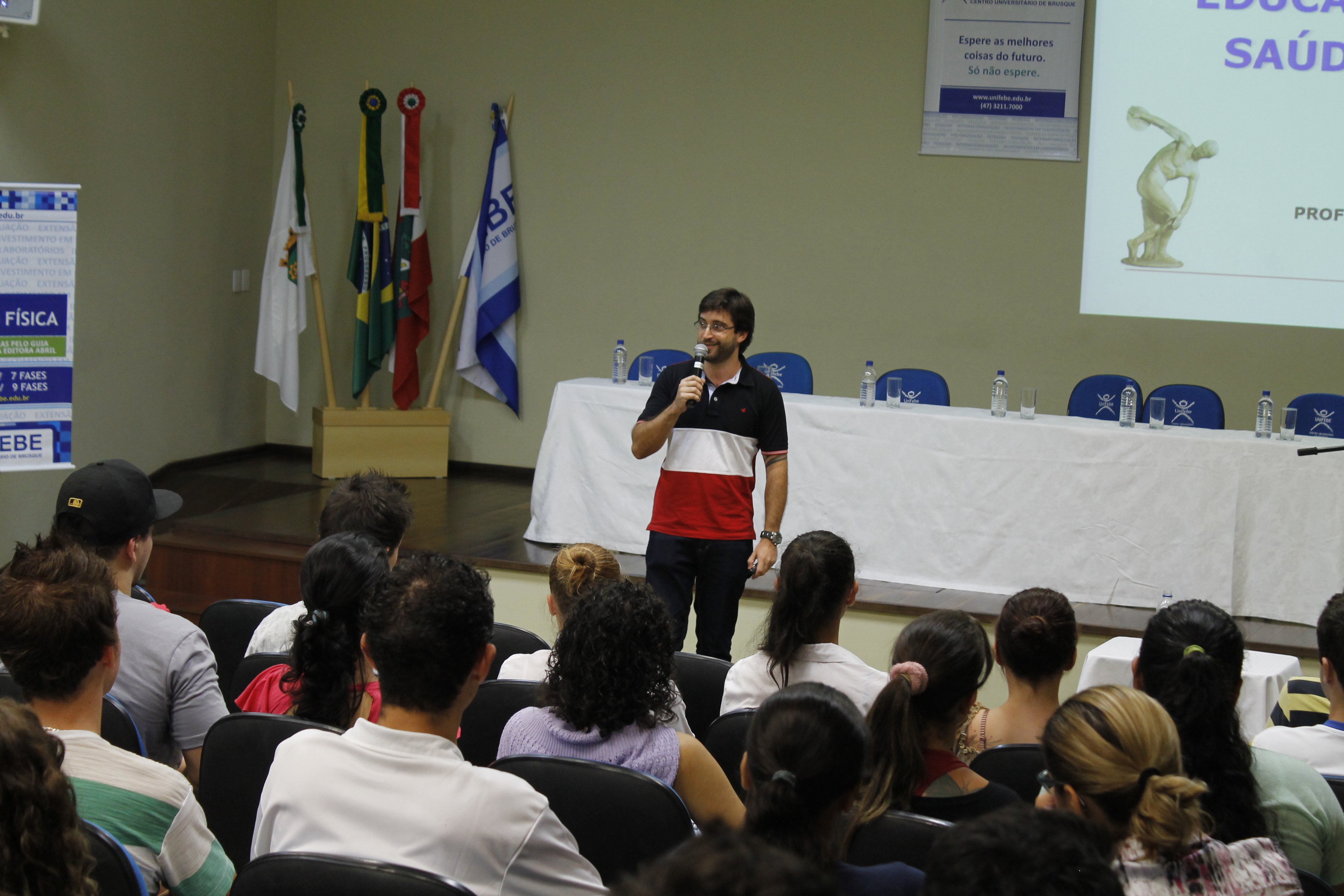 Apresentação de Educação Física traz saúde coletiva como tema