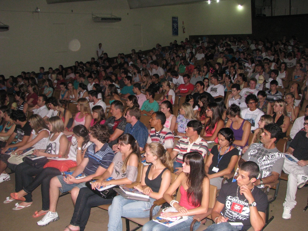 UNIFEBE recepciona calouros com Trote Solidário