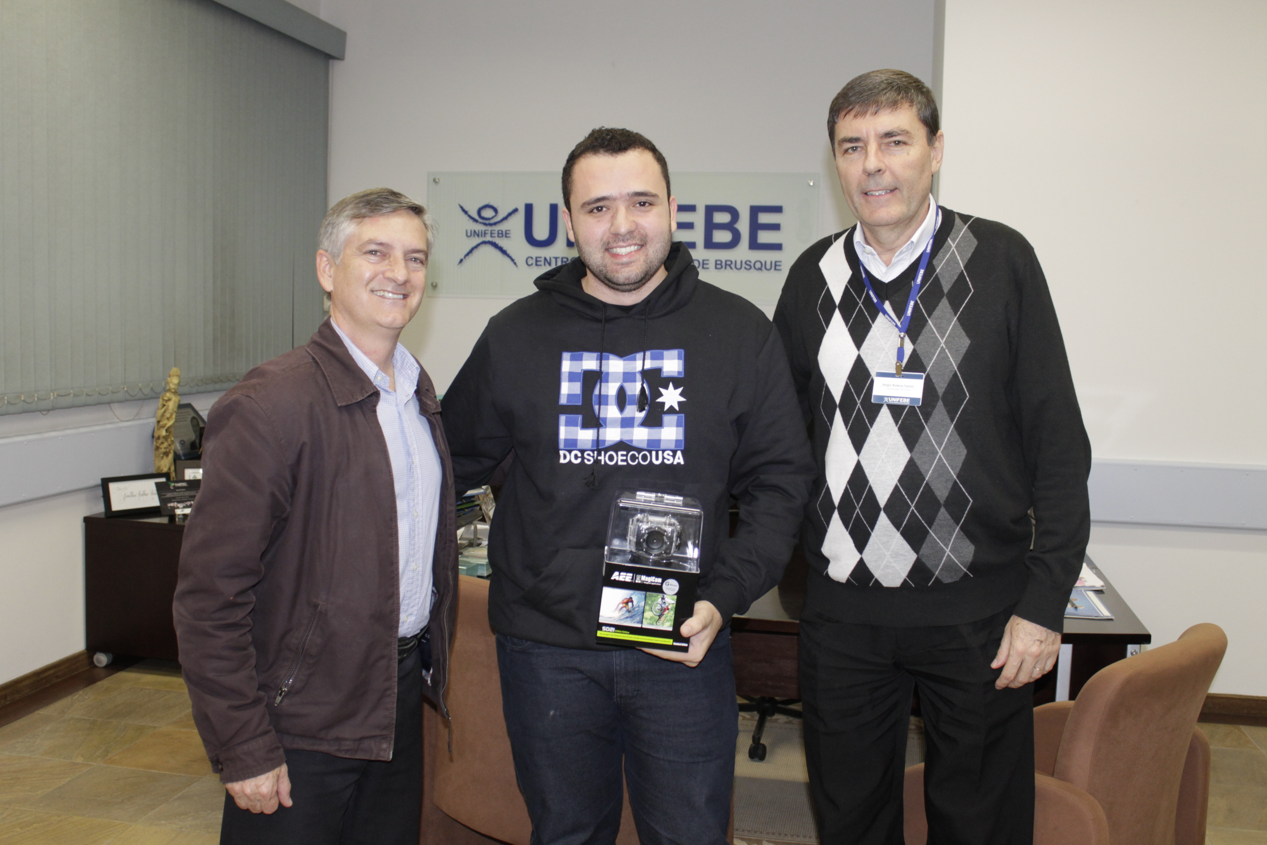 UNIFEBE firma parceria com estudante de Sistemas e doa câmera para drone
