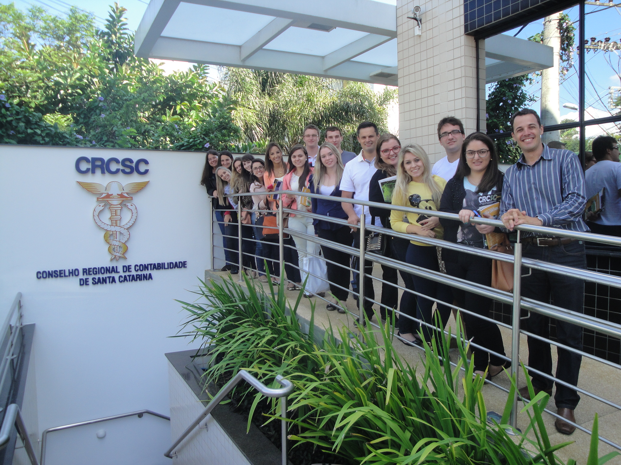Turma de Ciências Contábeis visita sede do CRC-SC em Florianópolis