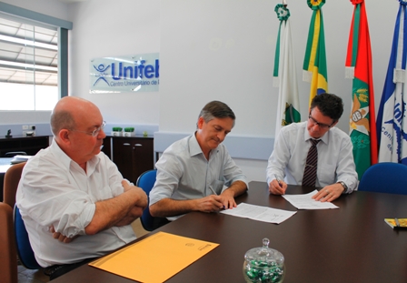 Unifebe assina termo de compromisso com o CITIBRUSQUE