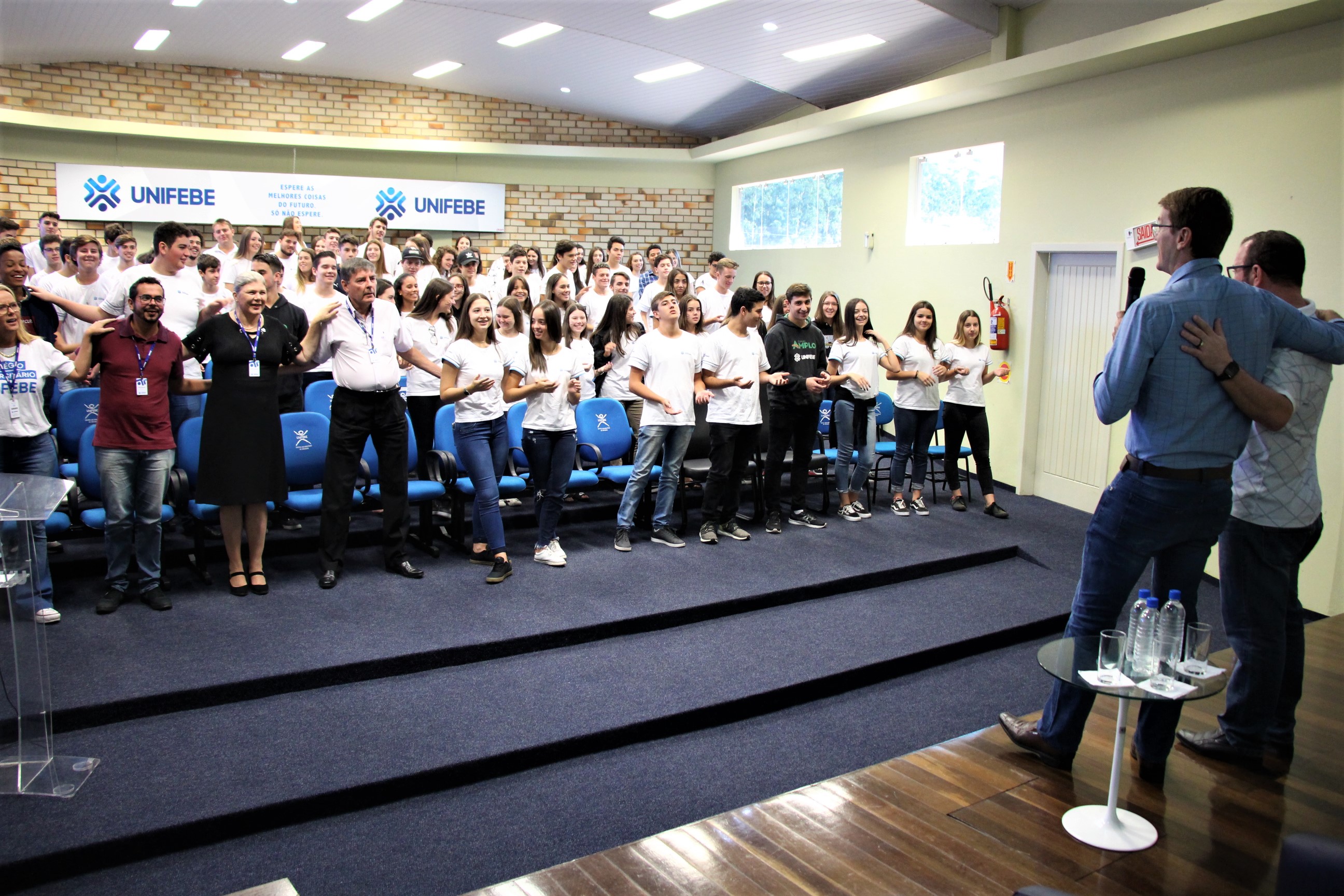 Colégio Universitário promove Celebração Ecumênica de Páscoa