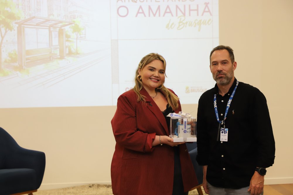 Concurso de Arquitetura e Urbanismo elege projeto de ponto de ônibus para Brusque