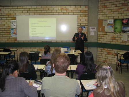 Acadêmicos aprofundam conhecimentos na área fiscal