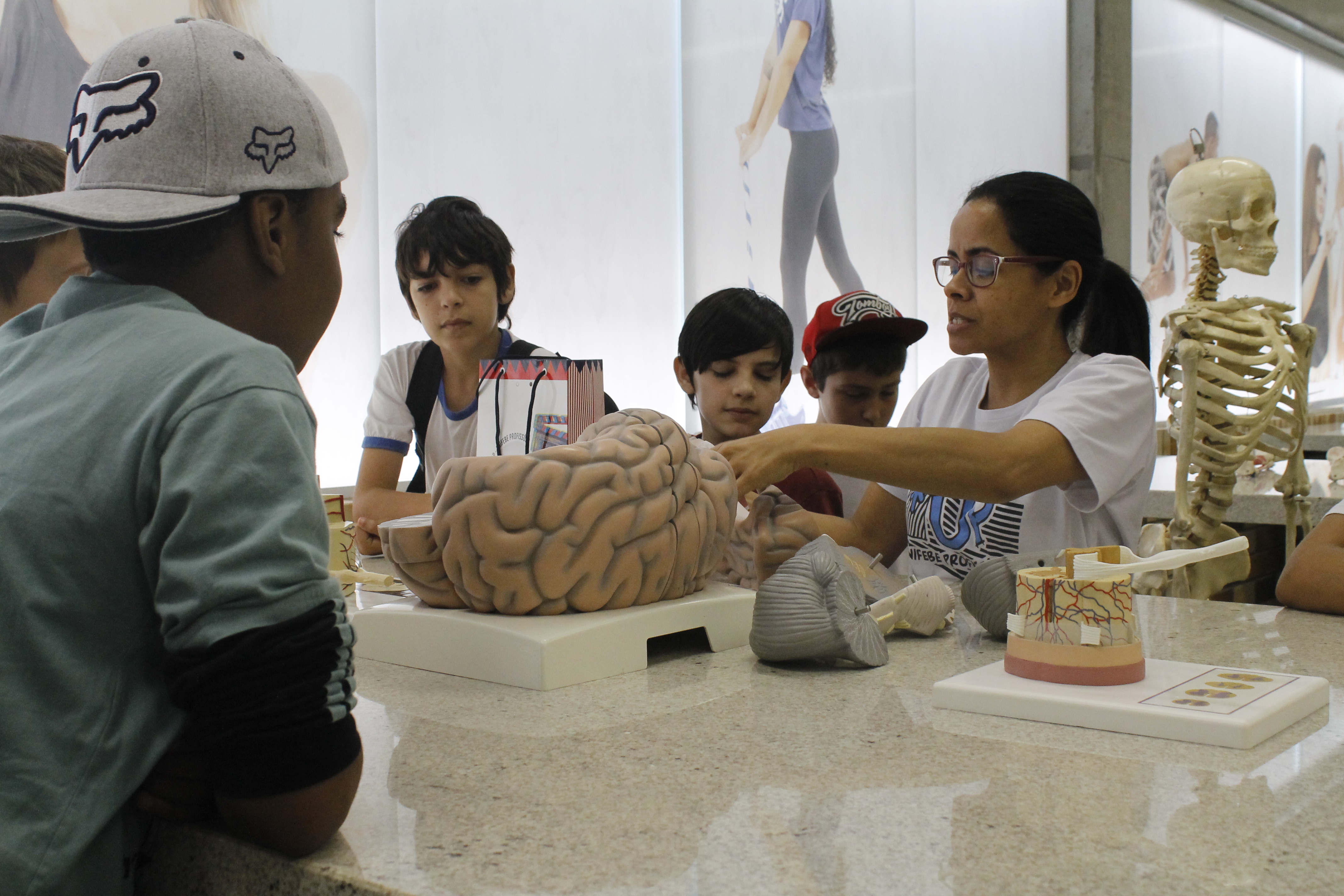 Alunos de Guabiruba conhecem campus Santa Terezinha da UNIFEBE