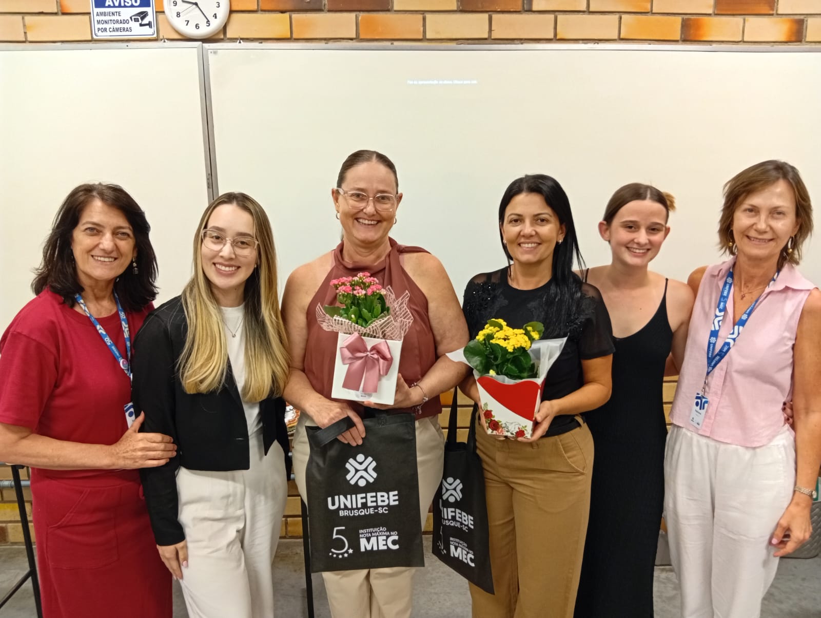 Curso de Pedagogia recebe educadora e gestora para interação com acadêmicos