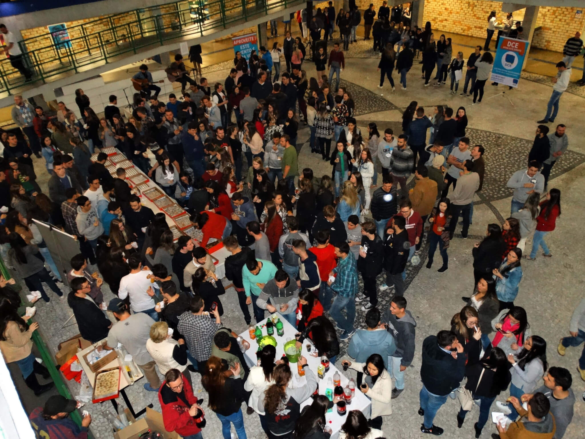 DCE realiza Intervalo Cultural para comemorar o Dia do Estudante