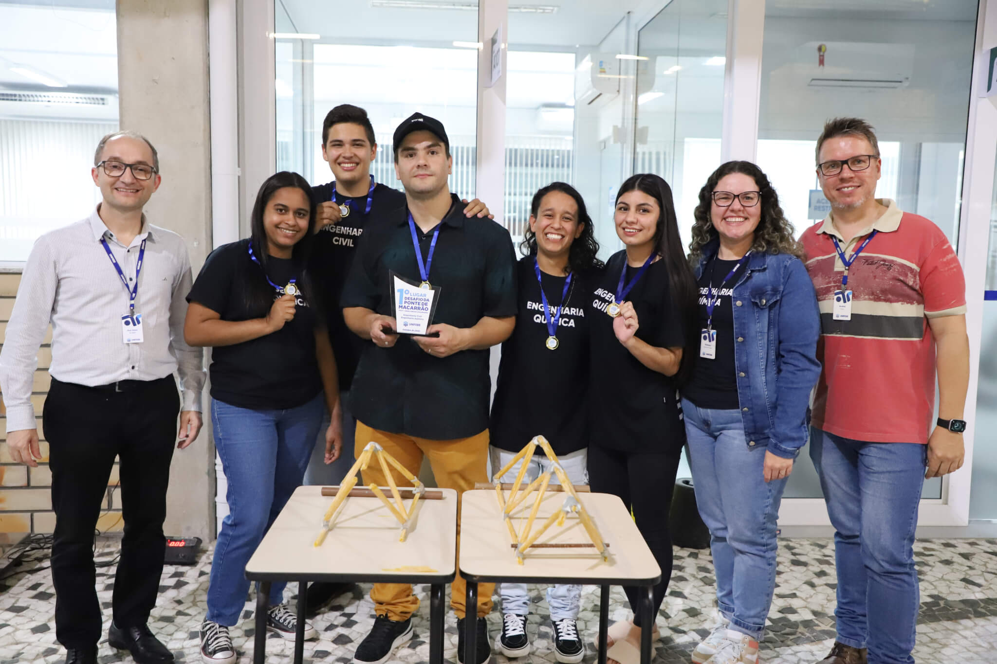 Desafio da Ponte de Macarrão integra acadêmicos dos cursos de Engenharia da UNIFEBE