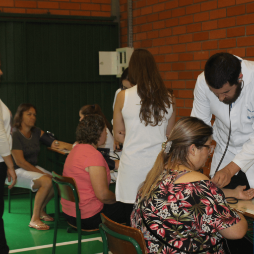 Dia da família na escola - Aluna de Publicidade - Janaína (12) copiar