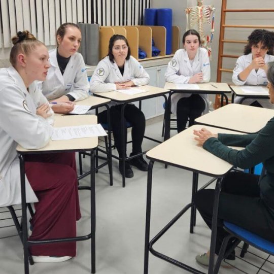 encontro acadêmicos fisioterapia associação Viva Parkinson Brusque