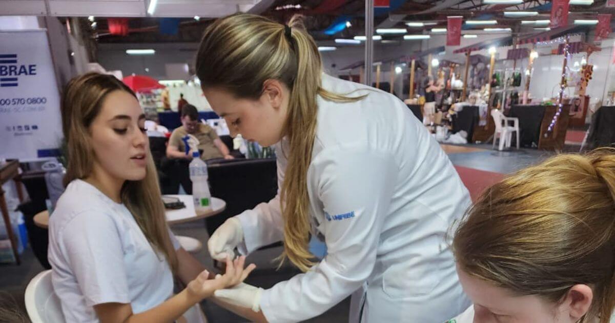 Enfermagem UNIFEBE realiza ação de saúde em São João Batista