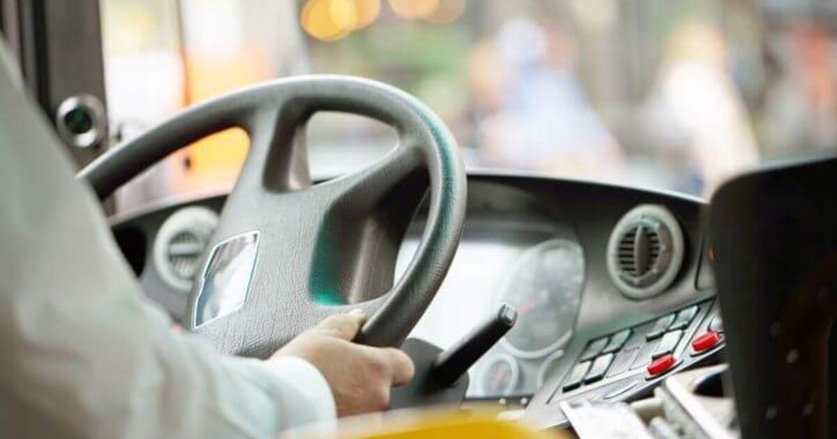 Estudantes de Nova Trento podem se inscrever para o transporte universitário municipal