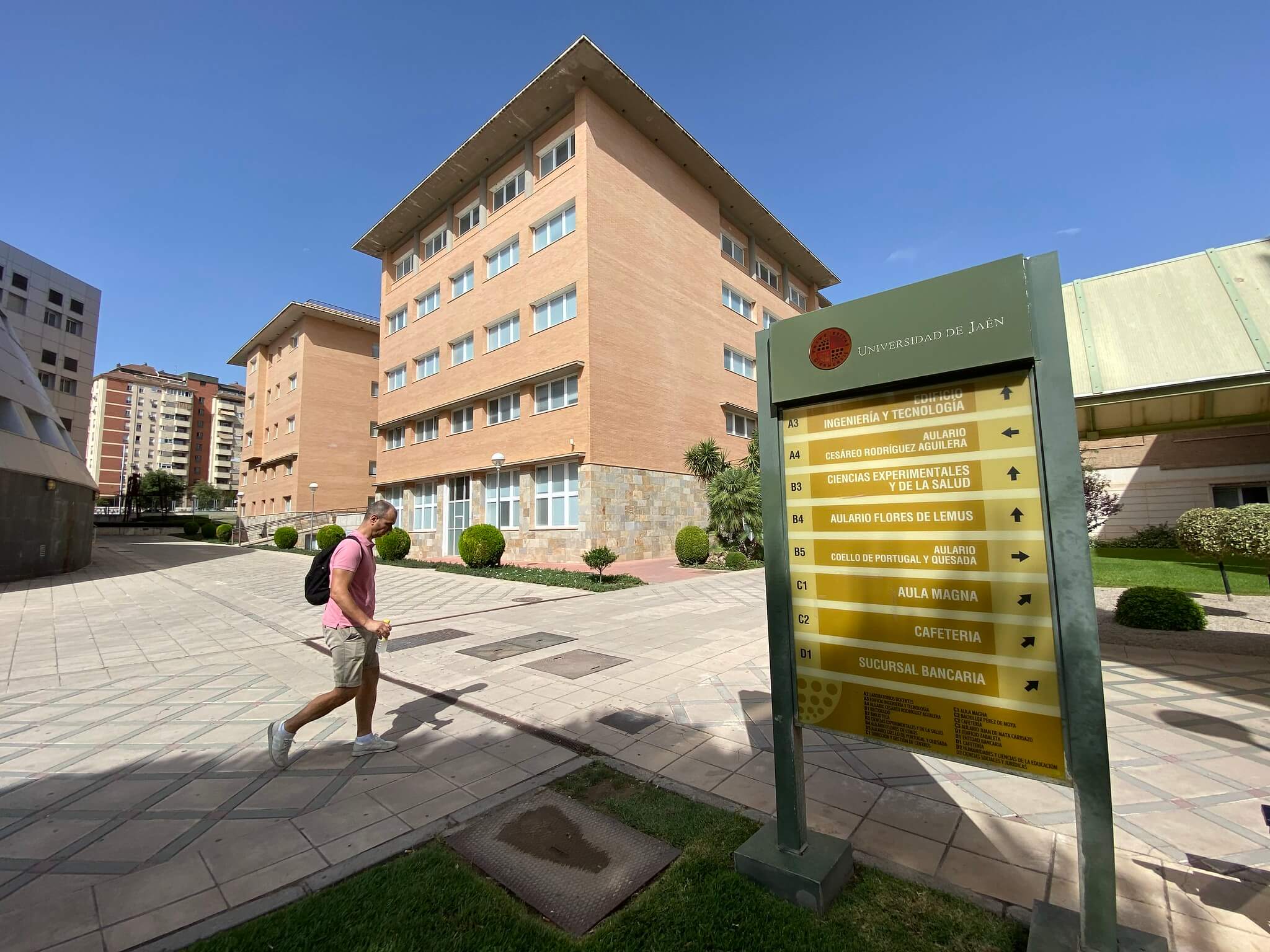 Estudantes do Colégio UNIFEBE podem concorrer à bolsa na Universidade de Jaén, na Espanha