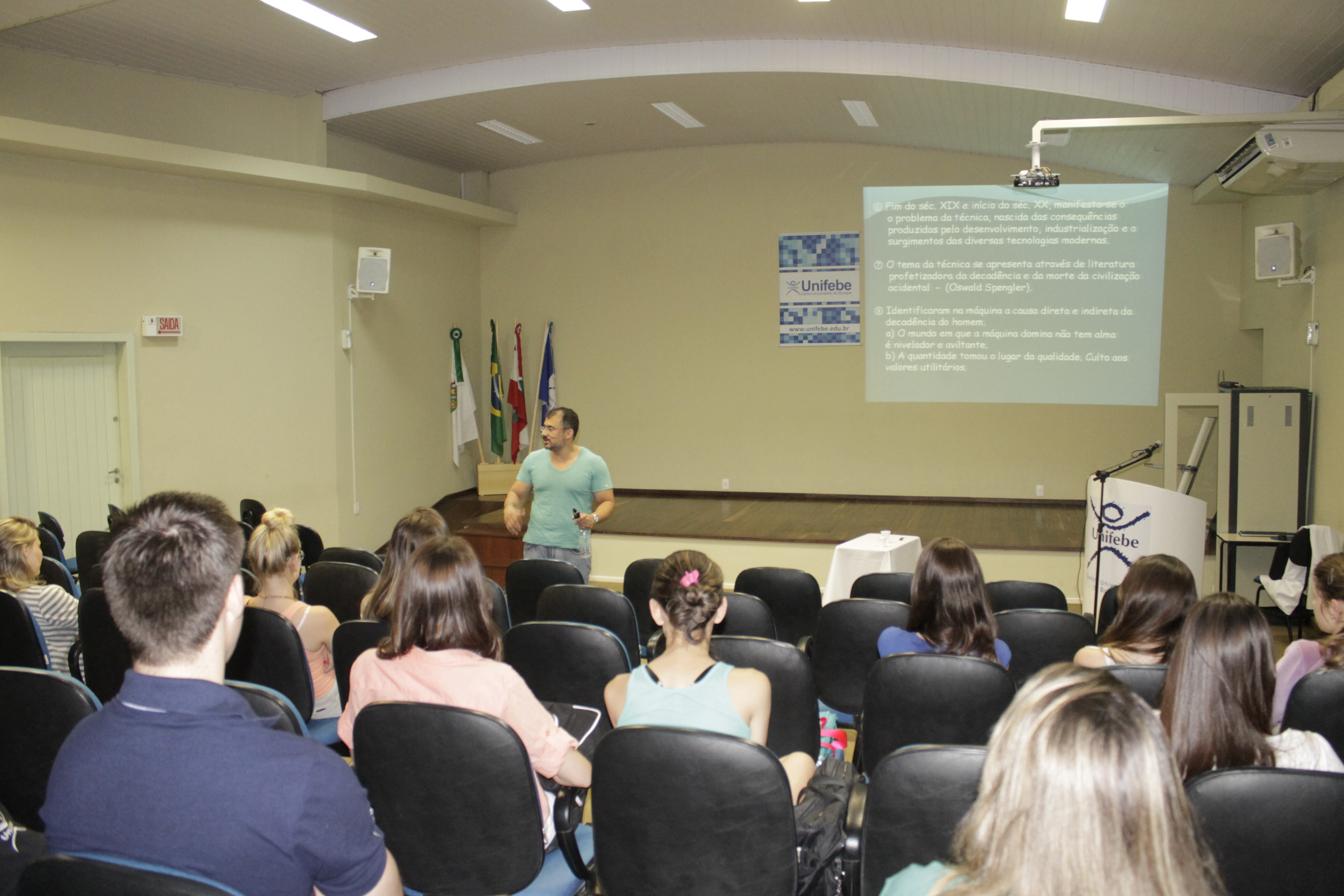 Palestra aborda ética e estética