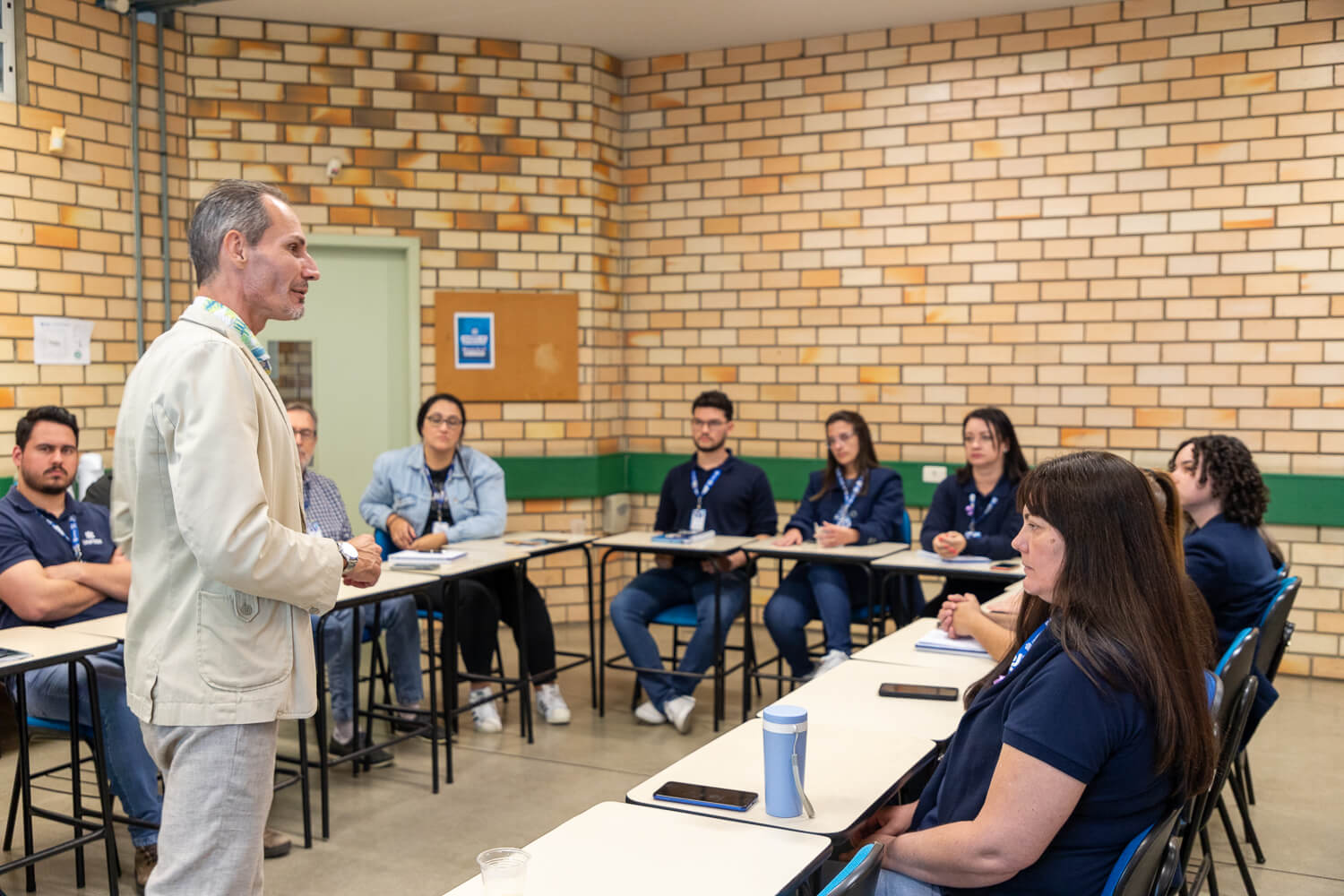 Felicidade Plena é tema de palestra na UNIFEBE