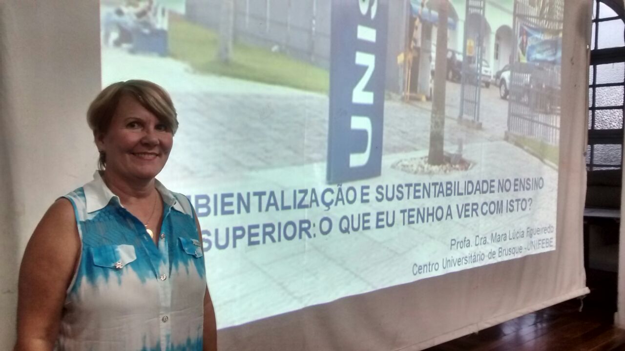 Professora representa UNIFEBE em Congresso Internacional de Educação Ambiental