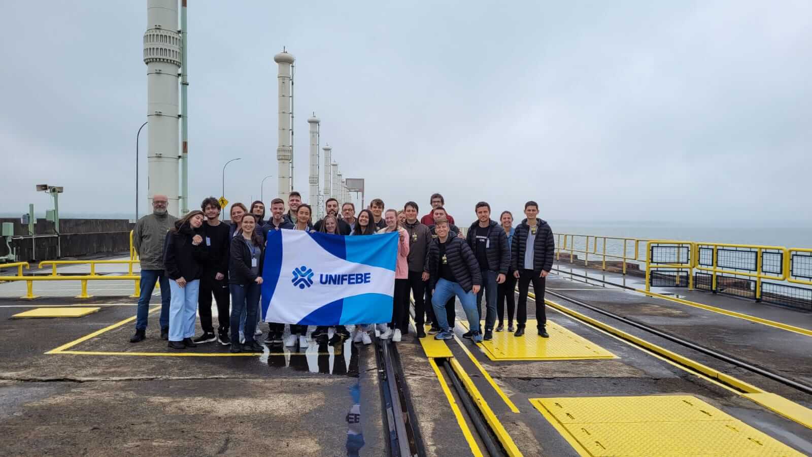 Usina Hidrelétrica Binacional de Itaipu é case de visita técnica dos cursos de Engenharia da UNIFEBE