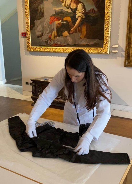 UNIFEBE realiza pesquisa inédita na Itália sobre roupa que pertenceu a Anita Garibaldi