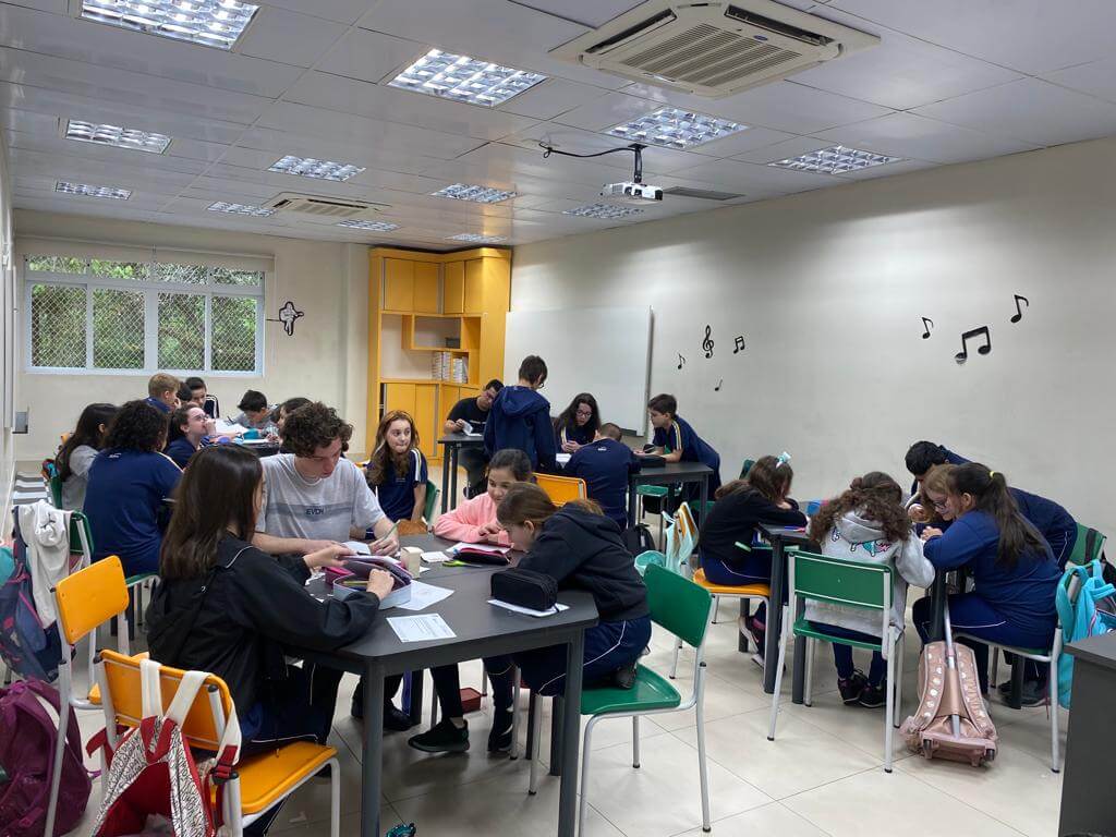 Pedagogia UNIFEBE realiza projeto em parceria com Escola Sesc de São João Batista para que crianças construam um livro coletivo