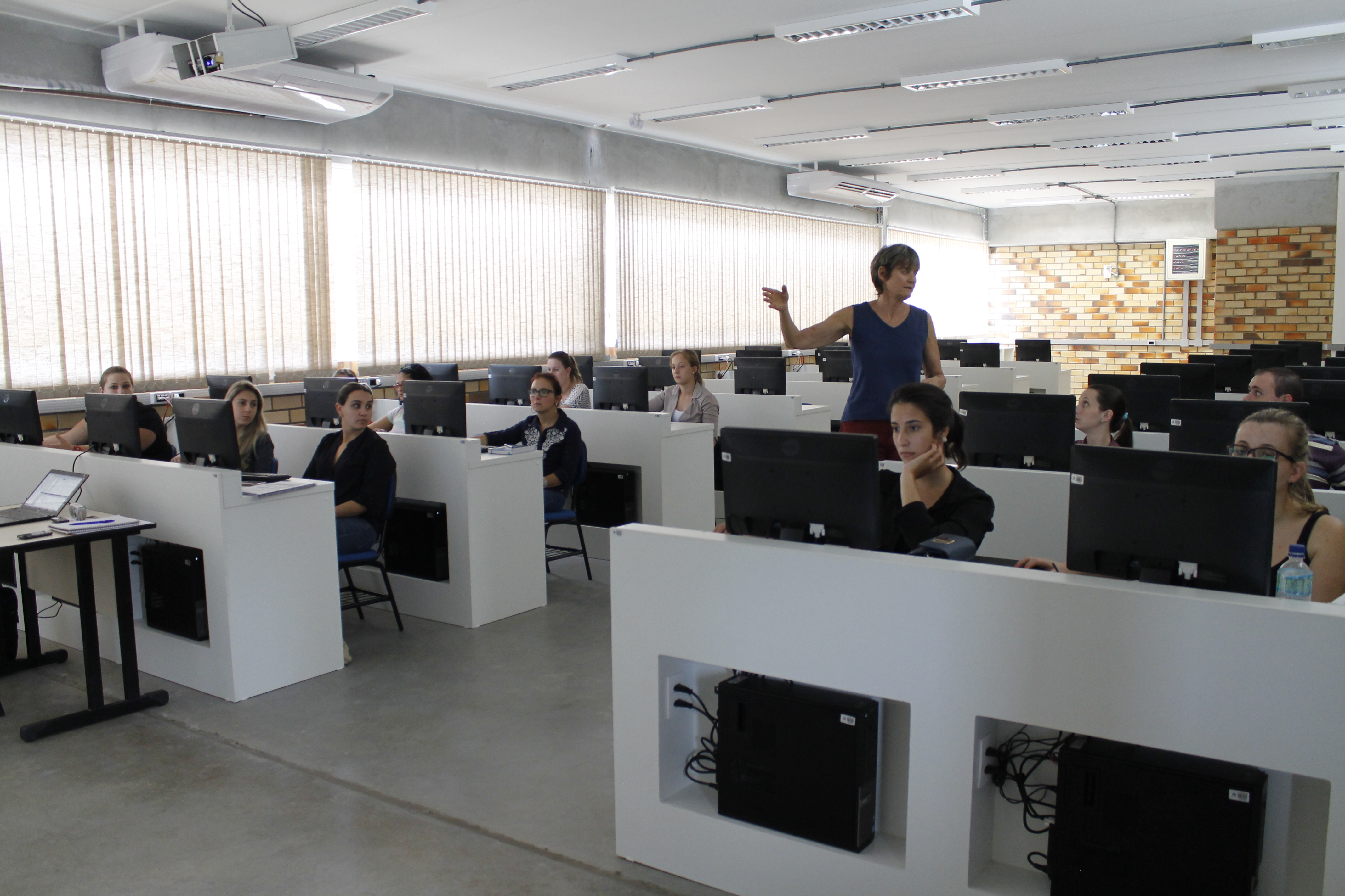UNIFEBE inaugura o maior laboratório de informática da instituição